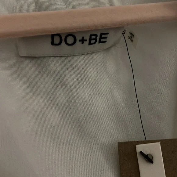 Do+be white dress. Size small. Nwt. Tie can be fastened in front or back. - Picture 3 of 6